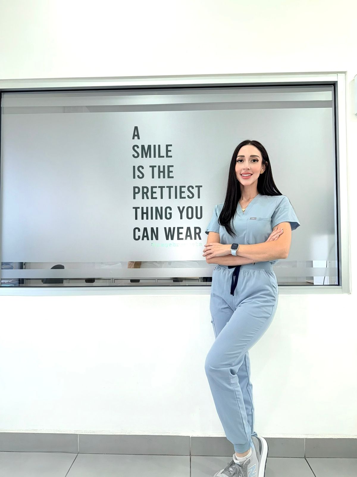 Dra. Esmeralda Rivera - Dentista profesional